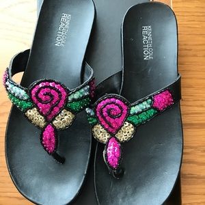 Kenneth Cole Reaction multicolored thong slides